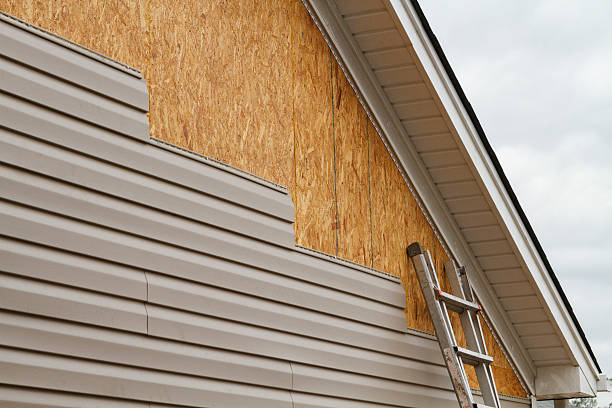 Professional Fiber Cement Siding technician working in Robbins, NC